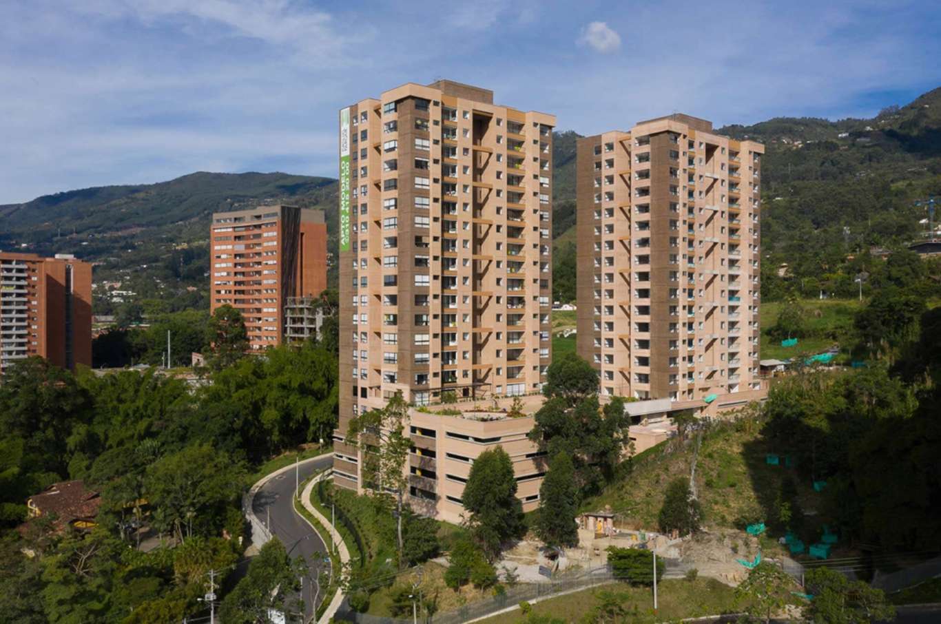 Expertos enseñan cómo elegir la constructora ideal para invertir en ...