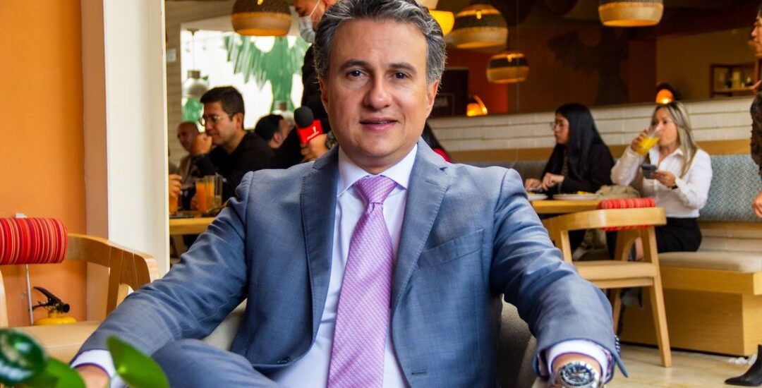 Camilo Ospina Presidente Asobares