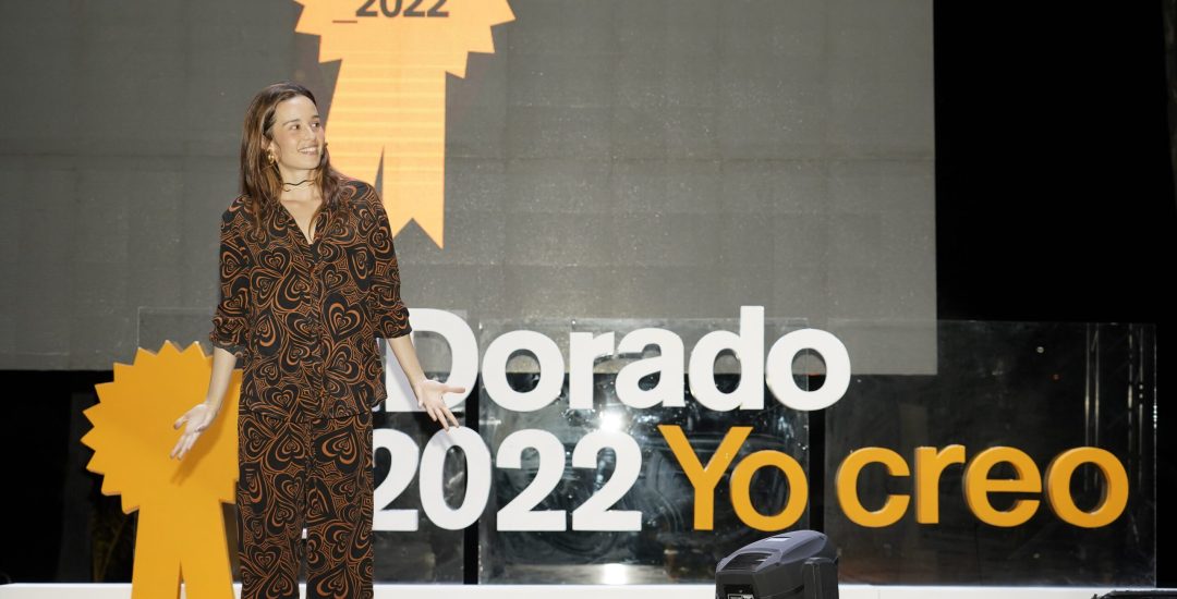 Catalina Garciěa, cantante y compositora de Monsieur Perineě.