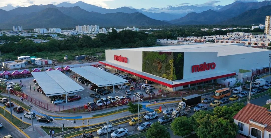 Cenco adquiere Makro
