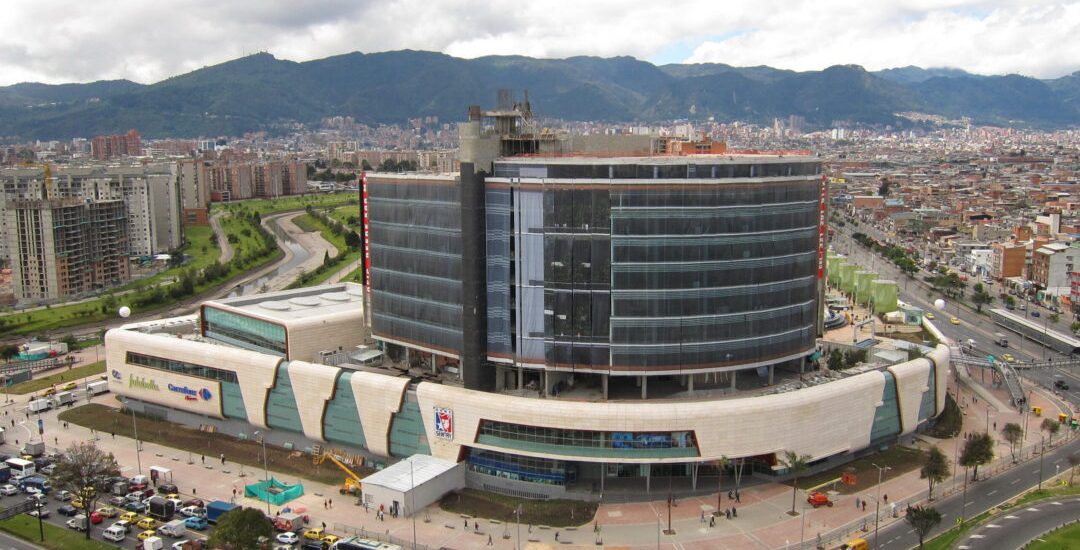 Centro Comercial Titan Plaza - Cusezar