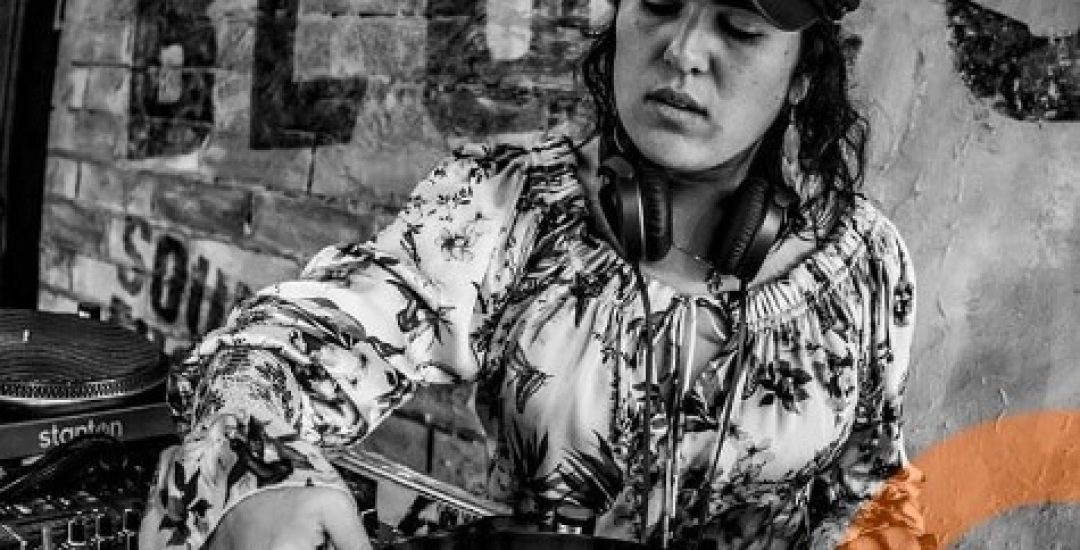 Compensar suena a vinilos