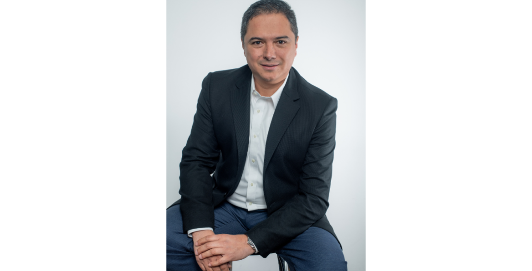 Diseño 'Opinión' - Página web (2)