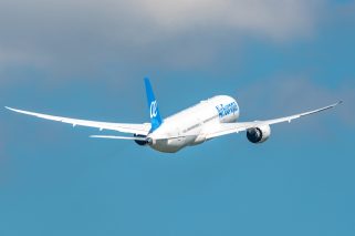 Dreamliner Take Off