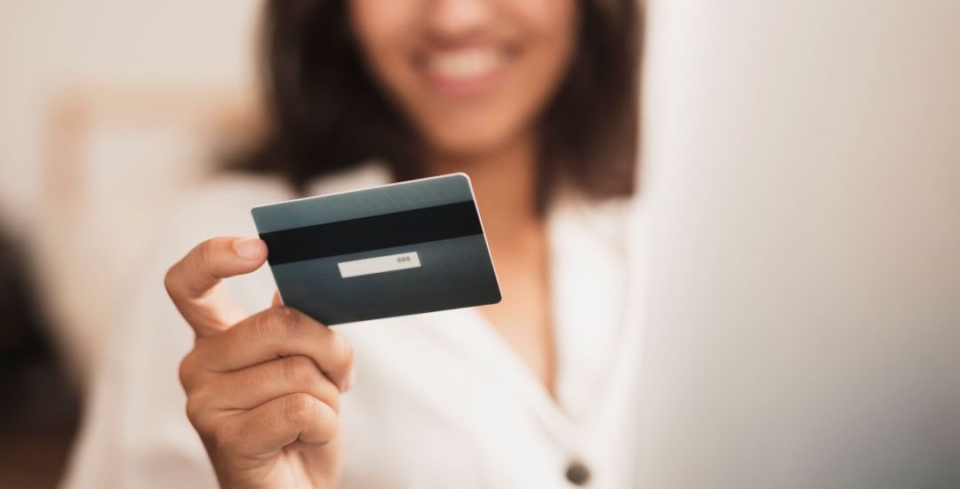 Imagen de apoyo - Crédito empresarial o tarjeta corporativa