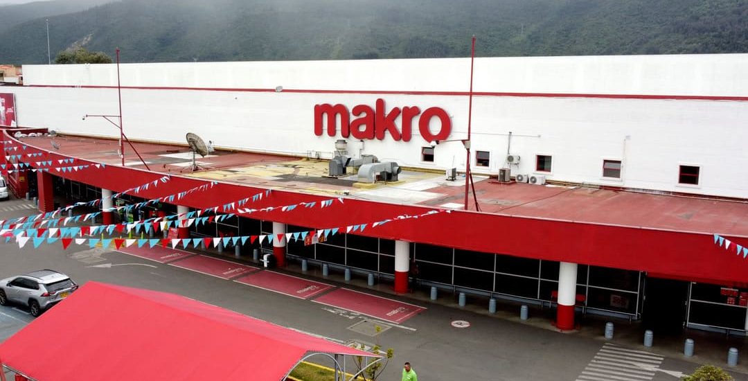 Makro, (1)