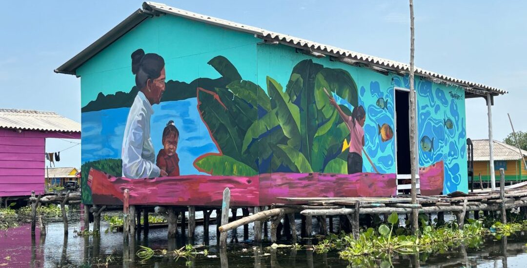 NUEVA VENECIA - BOGANDO LA VIDA - MÓNICA RENGIFO