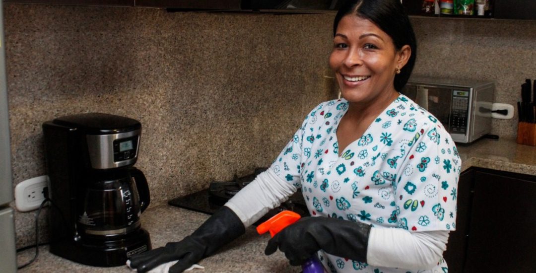Trabadora de servicio doméstico