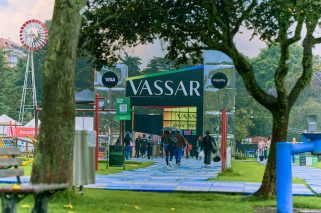 VASSAR FERIA 4