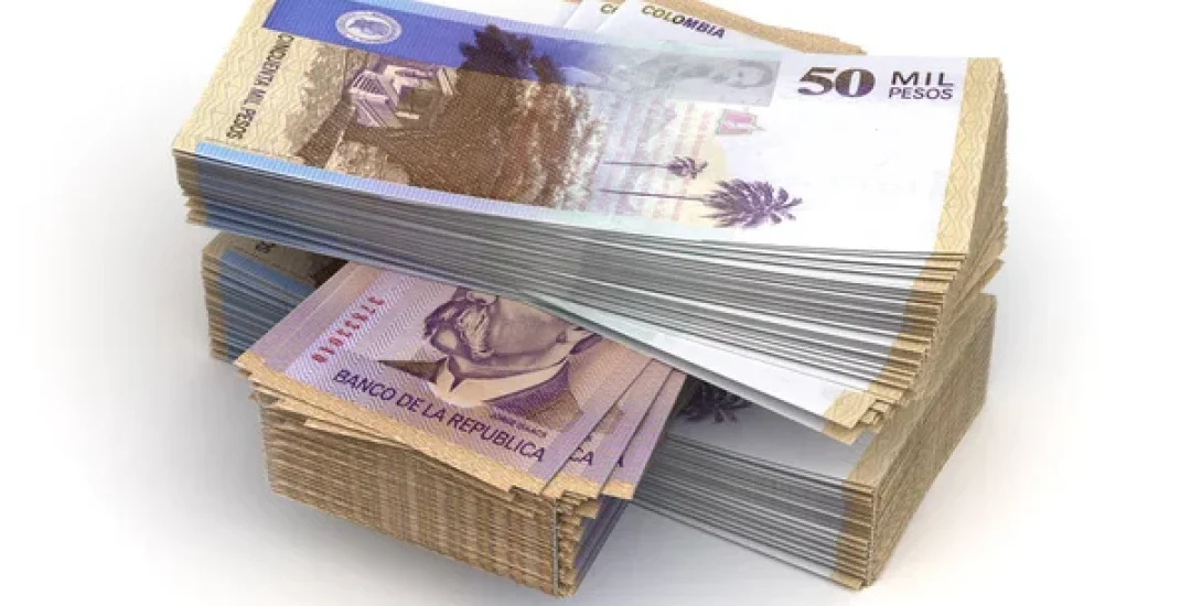depositphotos_215255248-stock-photo-stack-colombian-pesos-isolated-clipping