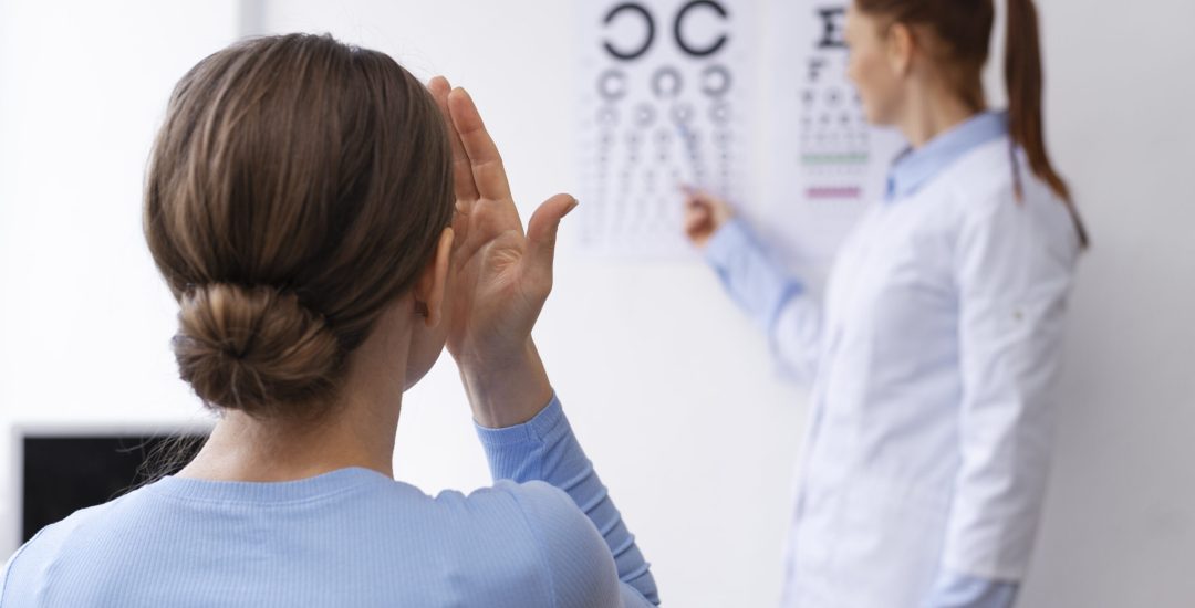 doctor-testing-patient-eyesight