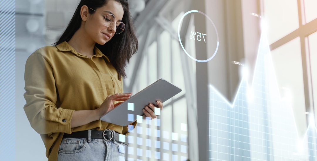 medium-shot-woman-holding-tablet