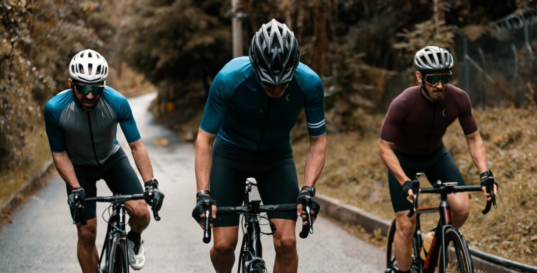 pexels-munbaik-cycling-clothing-3893851-7099138