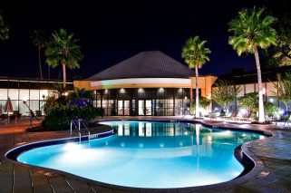 pool_night1