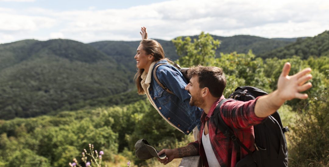 travel-storytelling-couple